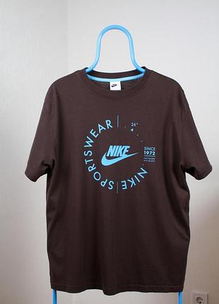 Мужская футболка nike sportswear коричневая размер m