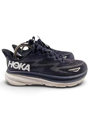 Бігові кросівки hoka clifton 9 у забарвленні black/white