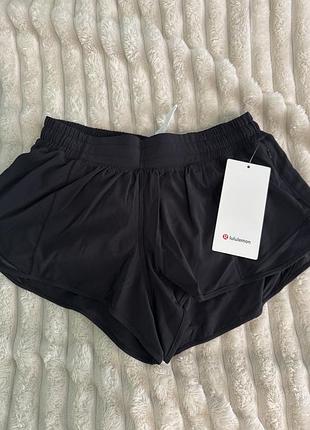 Нові короткі шорти lululemon hotty hot hr 2" (оригінал)