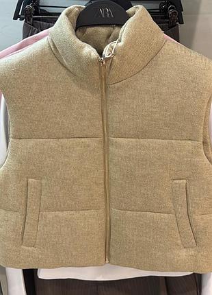 Шикарний теплий жилет жилетка безрукавка zara нова колекція, водовідштовхувальна тканина