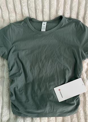 Нова футболка топ lululemon в рубчик зі зборками (оригінал)
