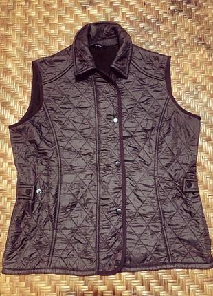 Жилетка жіноча barbour стьобана чорна m