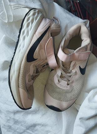 Коосовки спортивные nike 33 размер