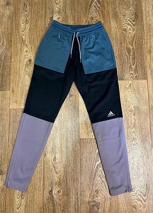 Стильні спортивні штани adidas colorblock tricot pant