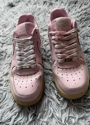 Кросівки жіночі nike air force 1 рожеві
