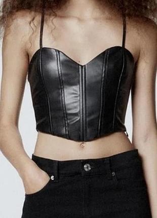 Чорний шкіряний корсетний топ zara, розмір xs (корсет з дефектом)