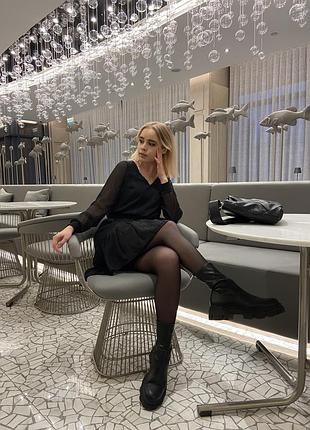 Сукня з довгими рукавами