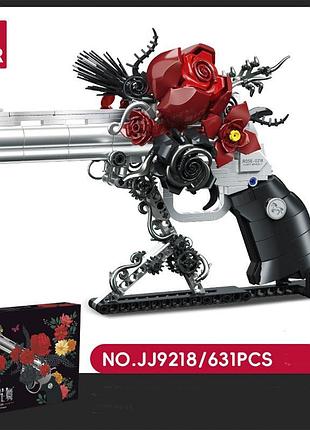 Конструктор роза и револьвер jiestar jj9218 3d 631 деталей разноцветный