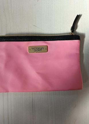 Рожева нейлонова косметичка victoria's secret