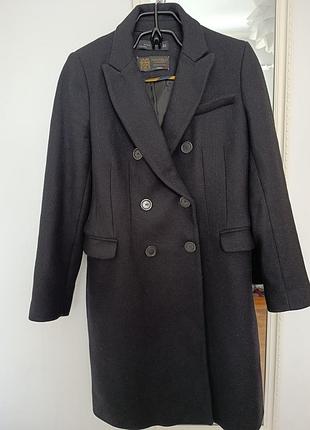 Zara жіноче пальто р. м