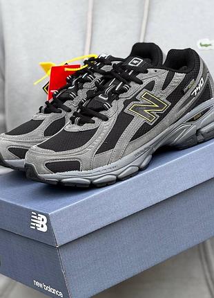 Термо кросівки new balance 740