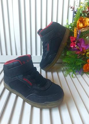 Кросівки чорні високі на хлопчика 33р устілка 22,5 см skechers
