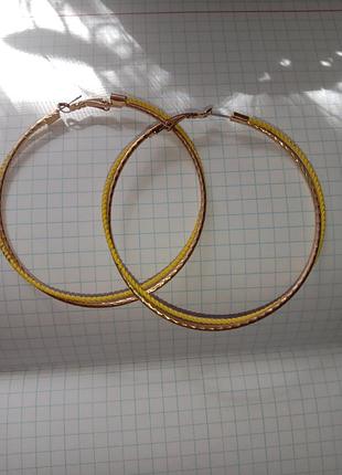 Серьги женские кольца конго желтые золотистые бижутерия крупные