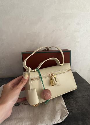 Loro piana extra pocket 20 in smooth leather cream