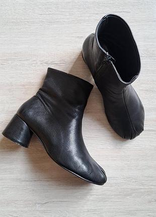 Hvoya кожаные сапоги pillow boots (100% кожа) (38-39 размер)