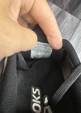 Кросівки brooks revel 8/р.40 7