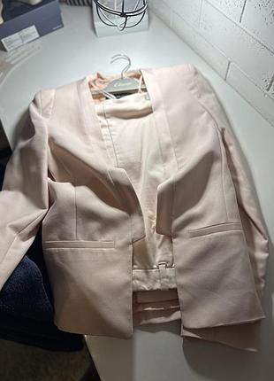 Жіночий брючний костюм mango піджак та h&m штани-чінос, рожевий, розмір s/m