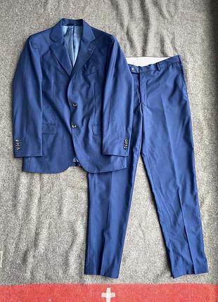 Костюм suitsupply