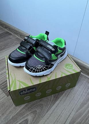 Кроссовки детские chicco spider