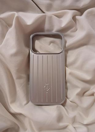 Стильный защитный чехол-чемодан для iphone (в дизайне rimowa) - новый!