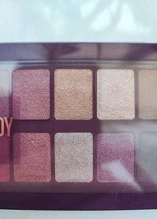 Палетка теней  maybelline 6