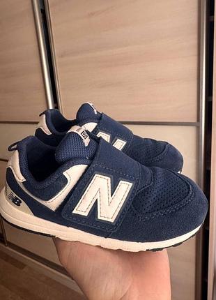 Дитячі кросівки оригінал стан ідеальний new balance