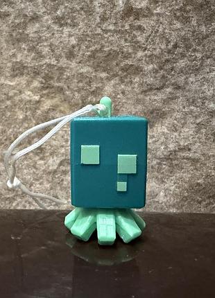 Kinder joy minecraft спрут фигурка