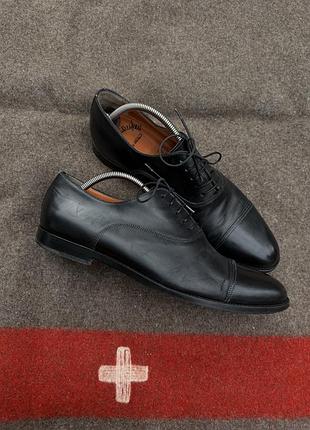 Шкіряні туфлі santoni
