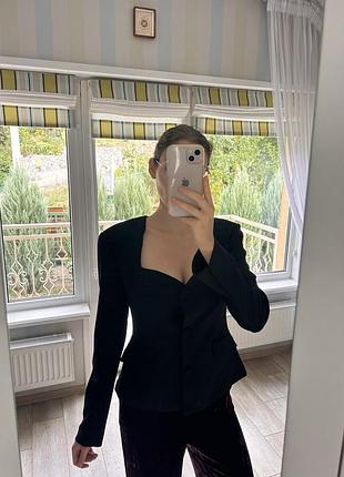 Елегантний чорний жакет h&m з фігурним вирізом (розмір s) на м підійде