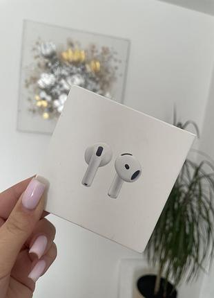 Навушники та гарнітури airpods 4 2024