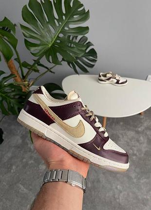 Dunk lx white/maroon