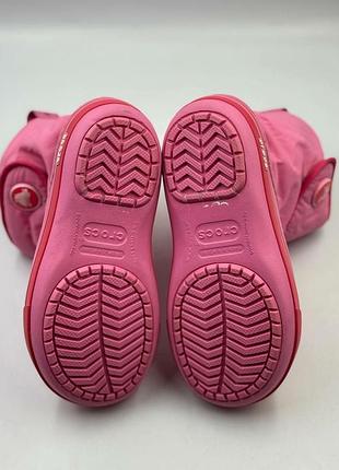 Яркие детские сапожки crocs 6