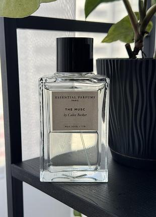 Essential parfums the musc