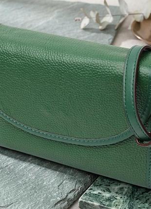 Компактна жіноча шкіряна сумка з напівкруглим клапаном vintage 22260 зелена
