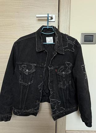 Джинсова куртка levi’s