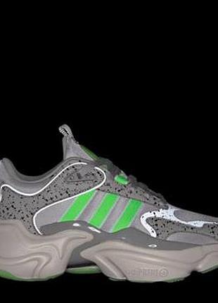 Оригинальные кроссовки adidas