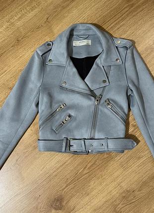 Жіноча куртка zara косуха блакитного кольору