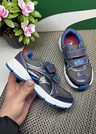 Оригинальные кроссовки clarks кожа светятся