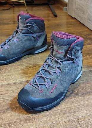 Ботинки lowa sassa gtx mid 8