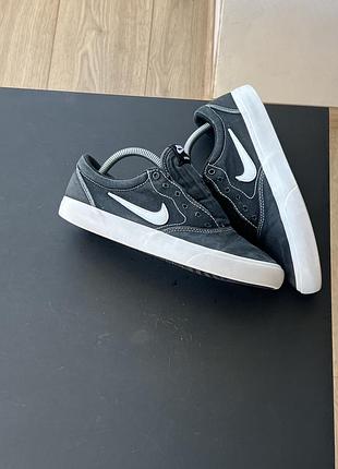 Кеди. nike 5