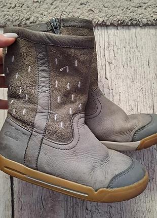Чоботи для дівчаток clarks