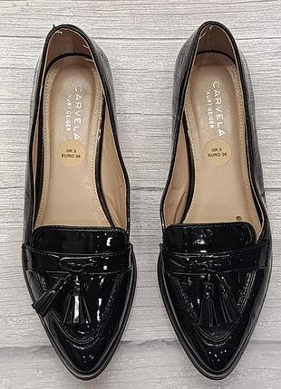 Жіночі лофери carvela kurt geiger (38 розмір)