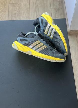 Кросівки adidas 5