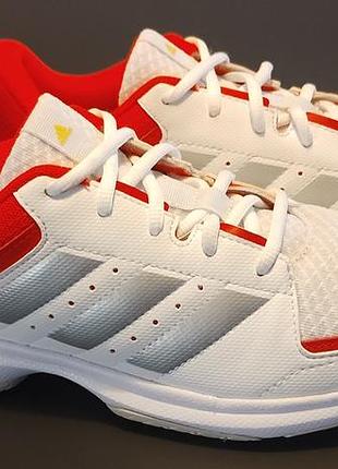 Новые оригинальные кроссовки adidas, стелька 24,5см.