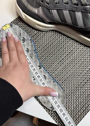 Оригинальные кроссовки adidas 8