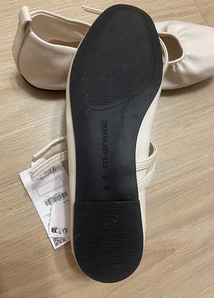 Балетки stradivarius нові  38р. 5