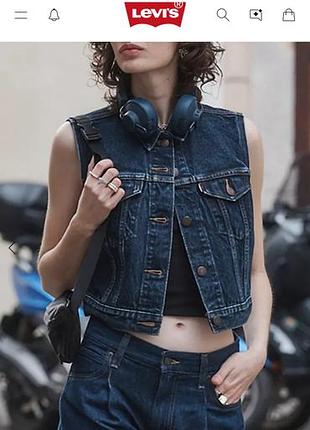 Джинсова жилетка levi's trucker vest — стильна класика у відмінному стані