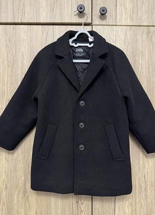 Детское классическое пальто бренда zara черного цвета с шерстью шерстью в составе на возраст 2-3 года на рост 98 см