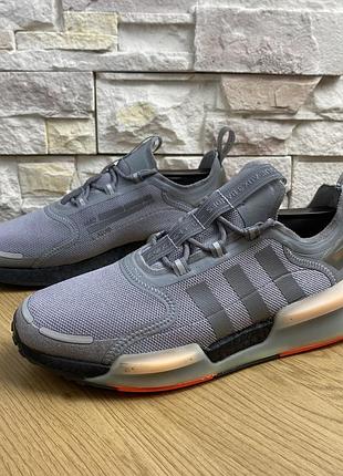 Оригінальні кросівки adidas nmd_v3