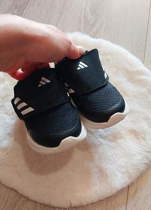 Кросівки adidas 3